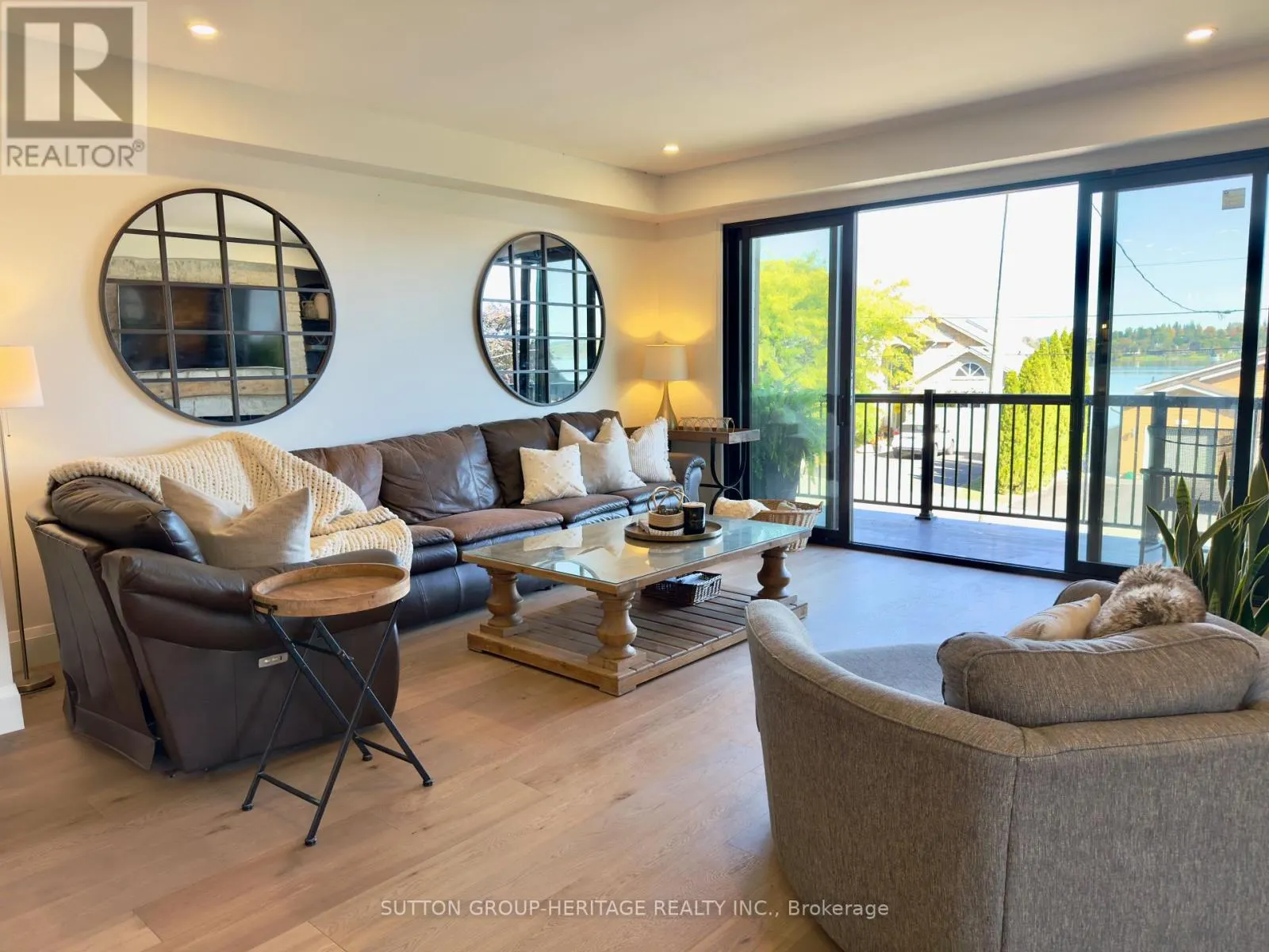 16 COULCLIFF BOULEVARD