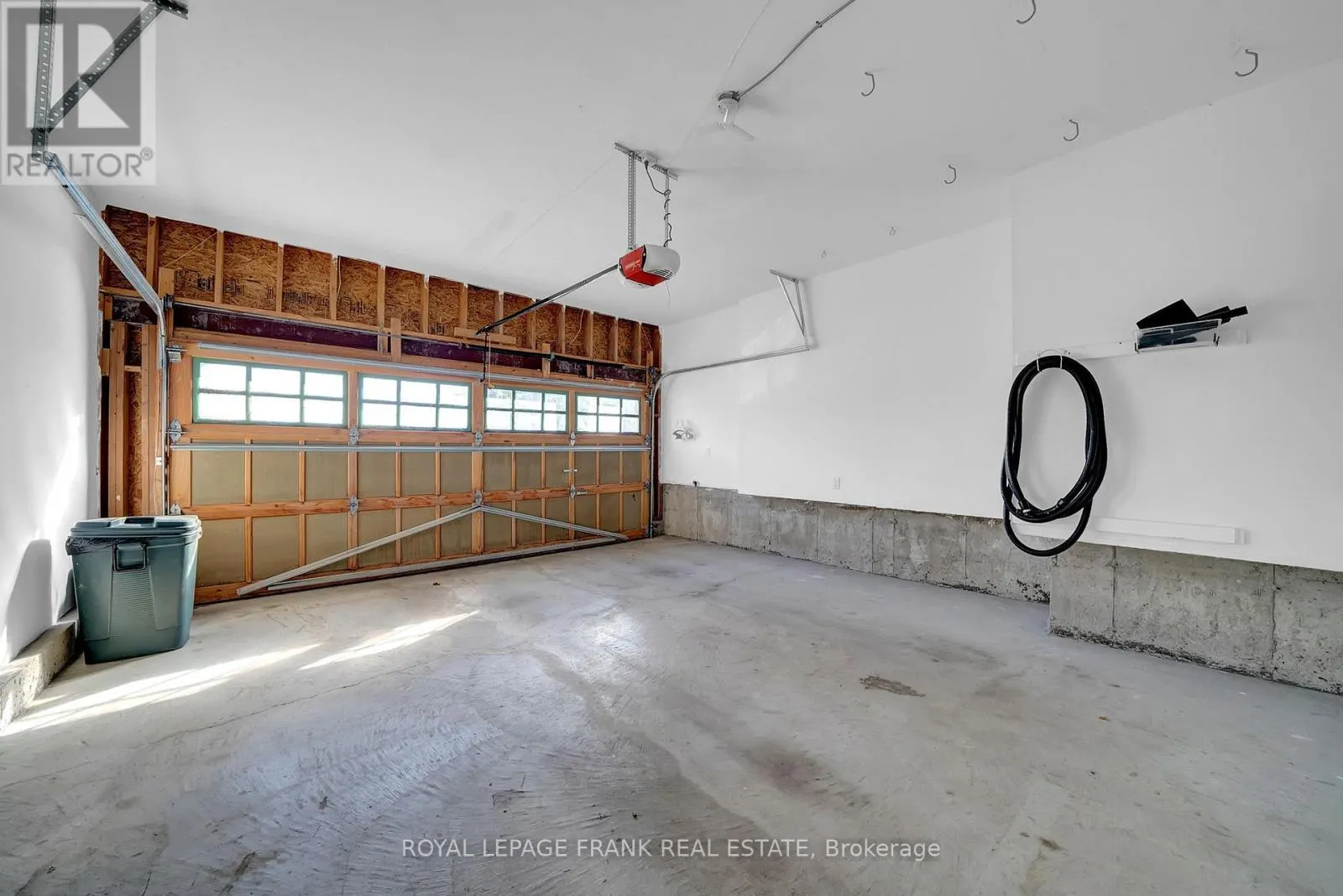 146 BUTTONSHAW STREET