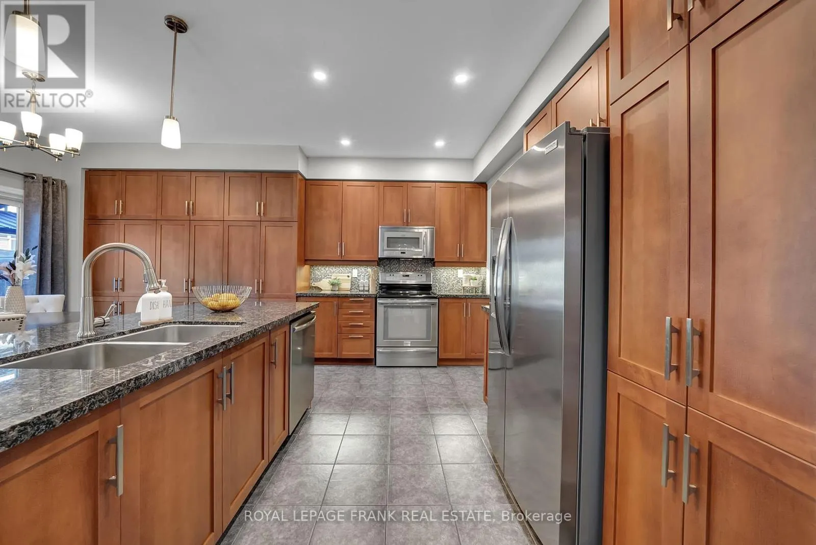 146 BUTTONSHAW STREET