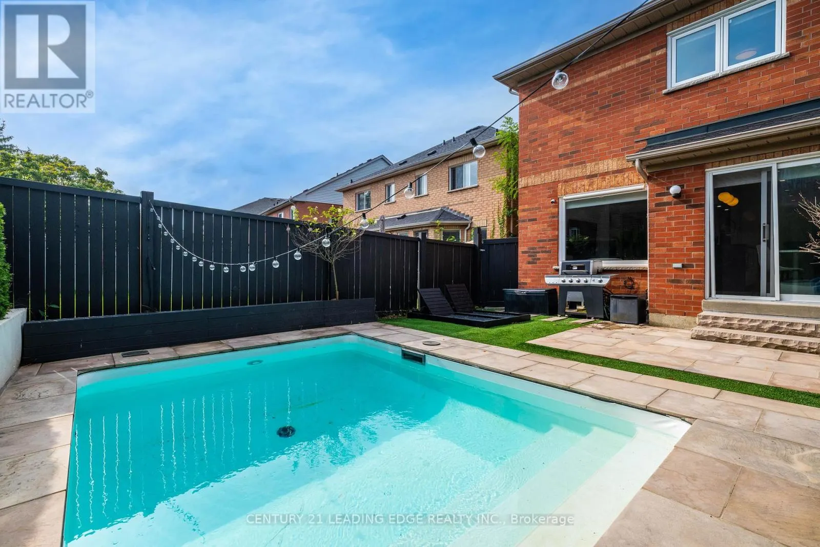 3 HEMANS COURT