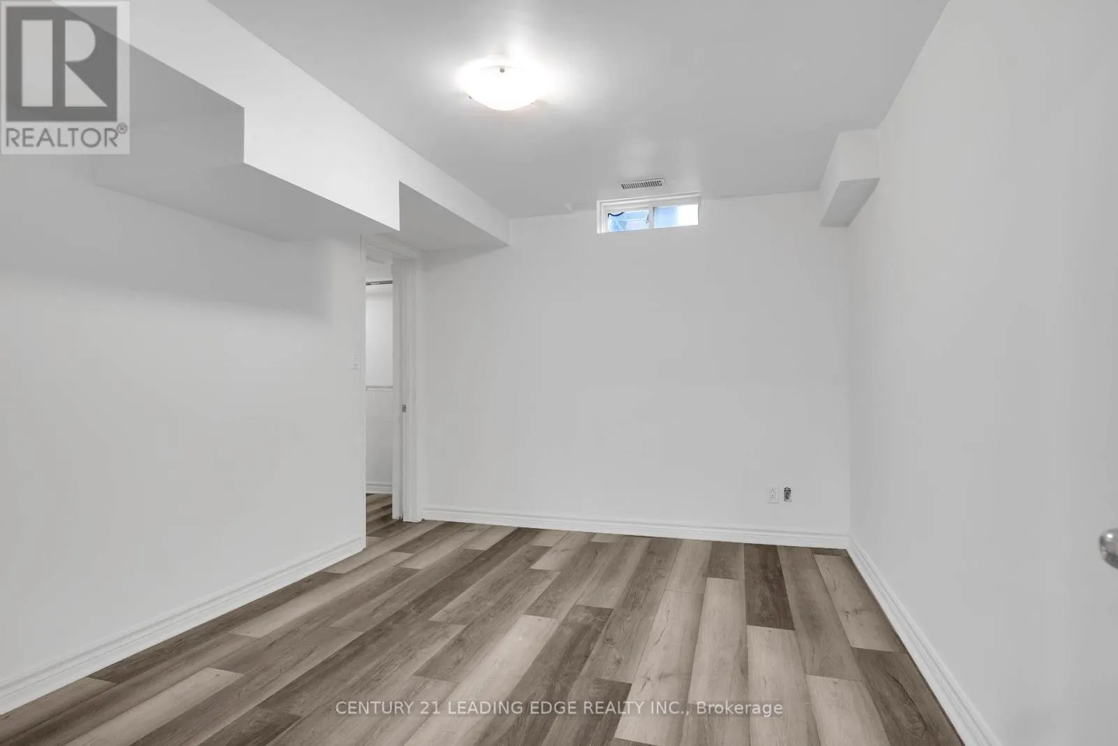 3 HEMANS COURT