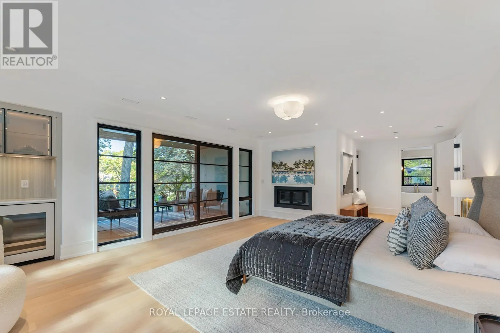 8 CROWN PARK ROAD