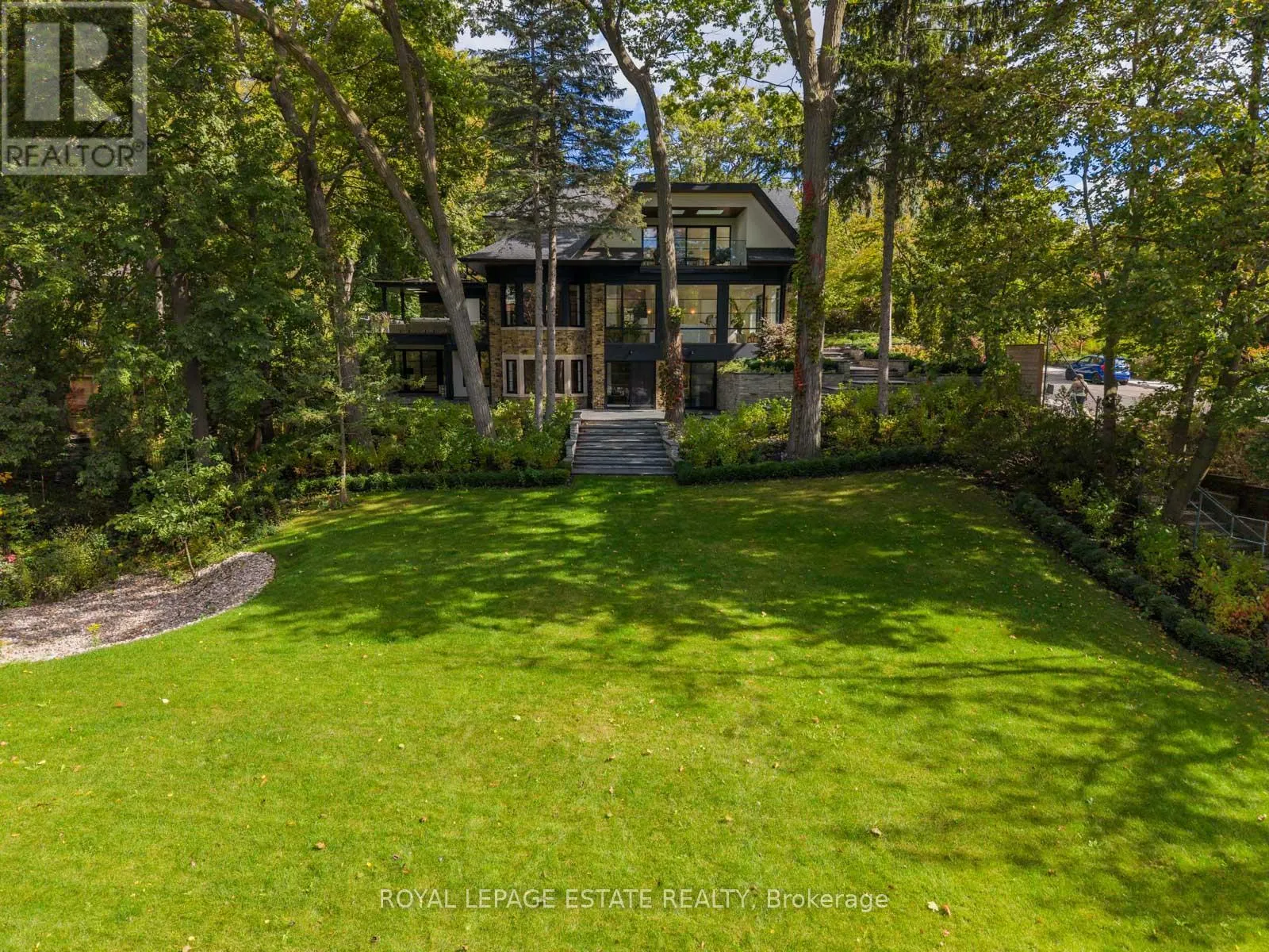 8 CROWN PARK ROAD