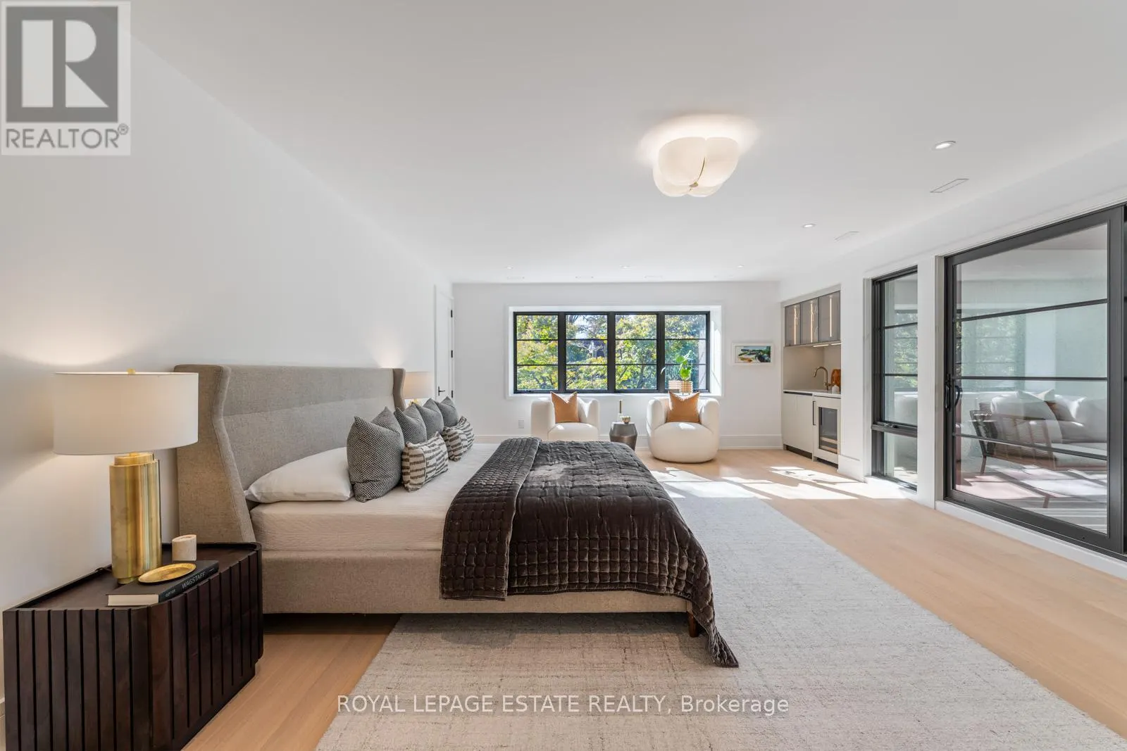8 CROWN PARK ROAD