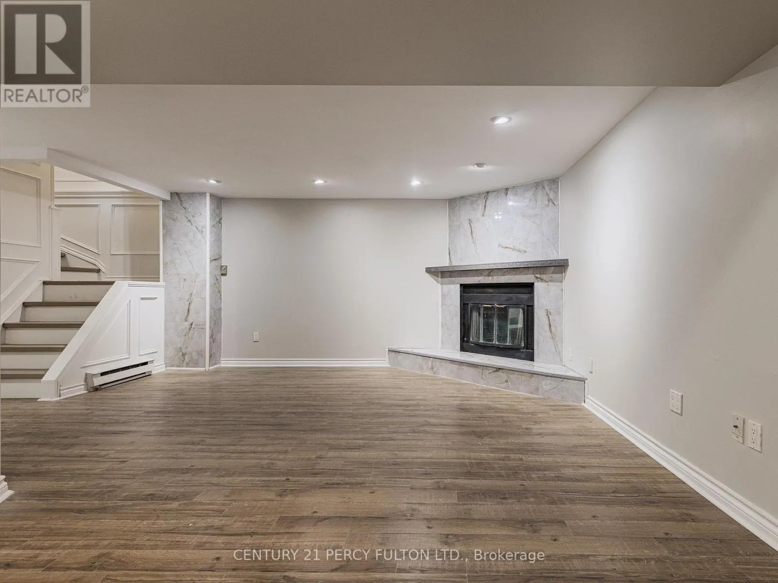 1671 PORTLAND COURT