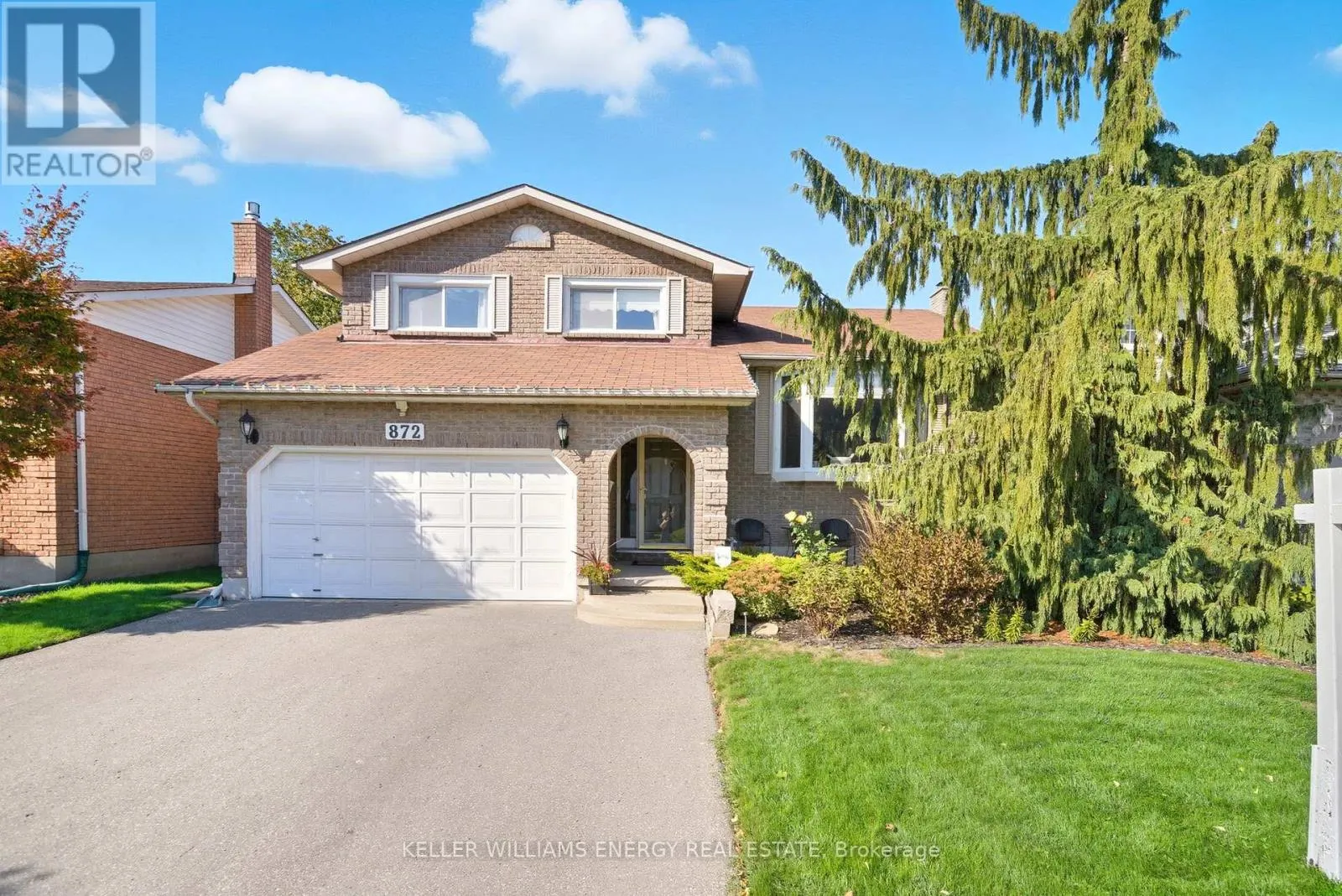 872 MOUNT ALLAN AVENUE
