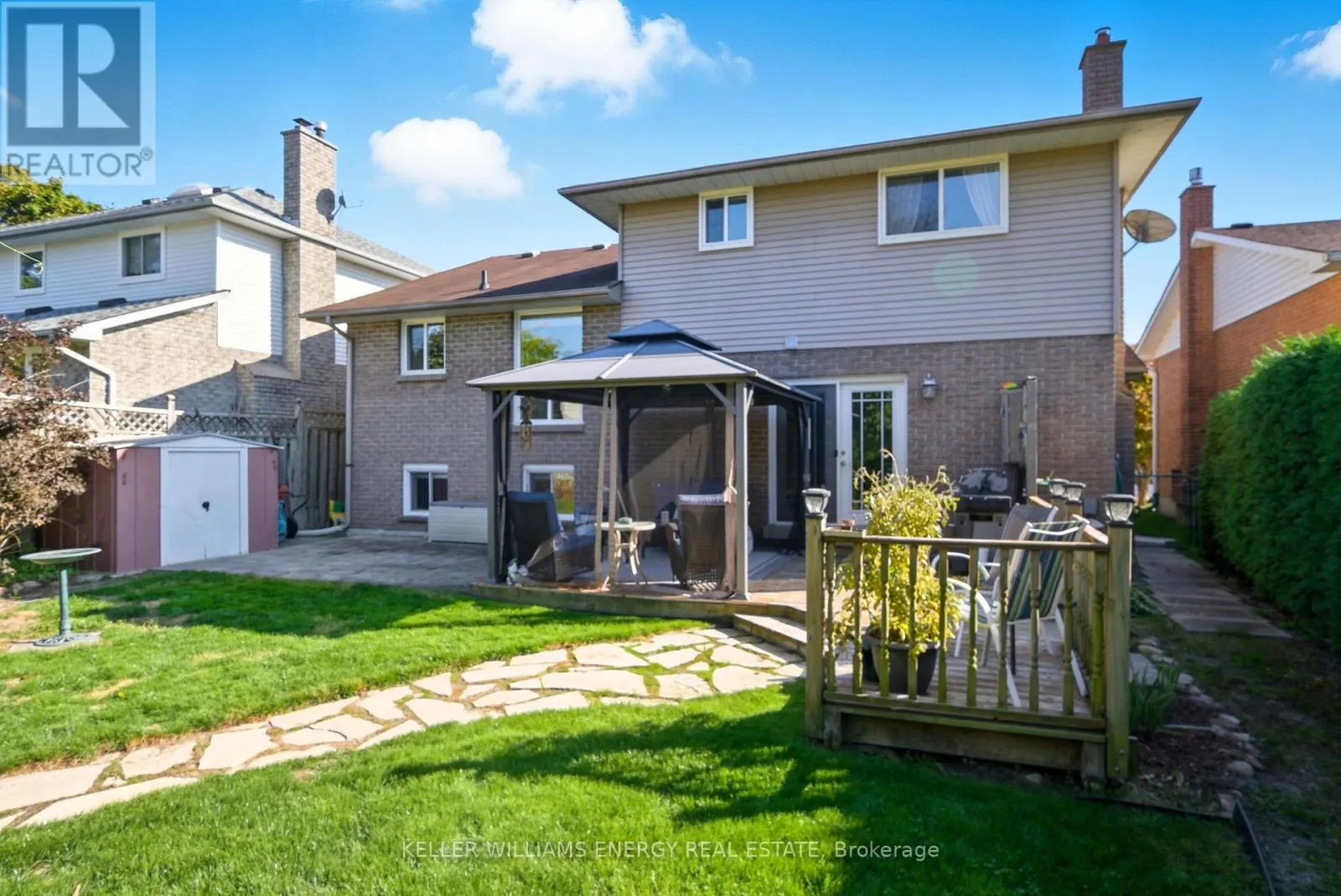 872 MOUNT ALLAN AVENUE