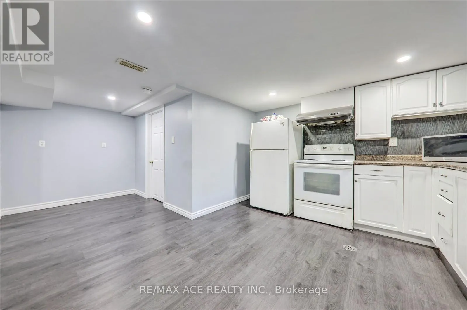 53 FALAISE ROAD