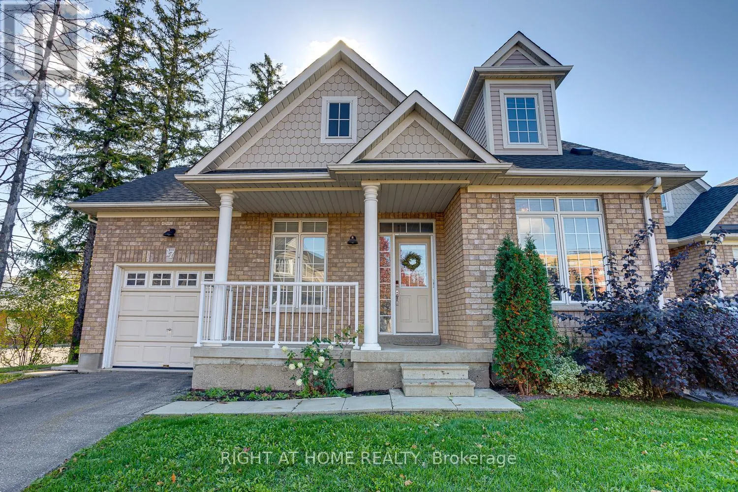 17 - 19 NIAGARA DRIVE