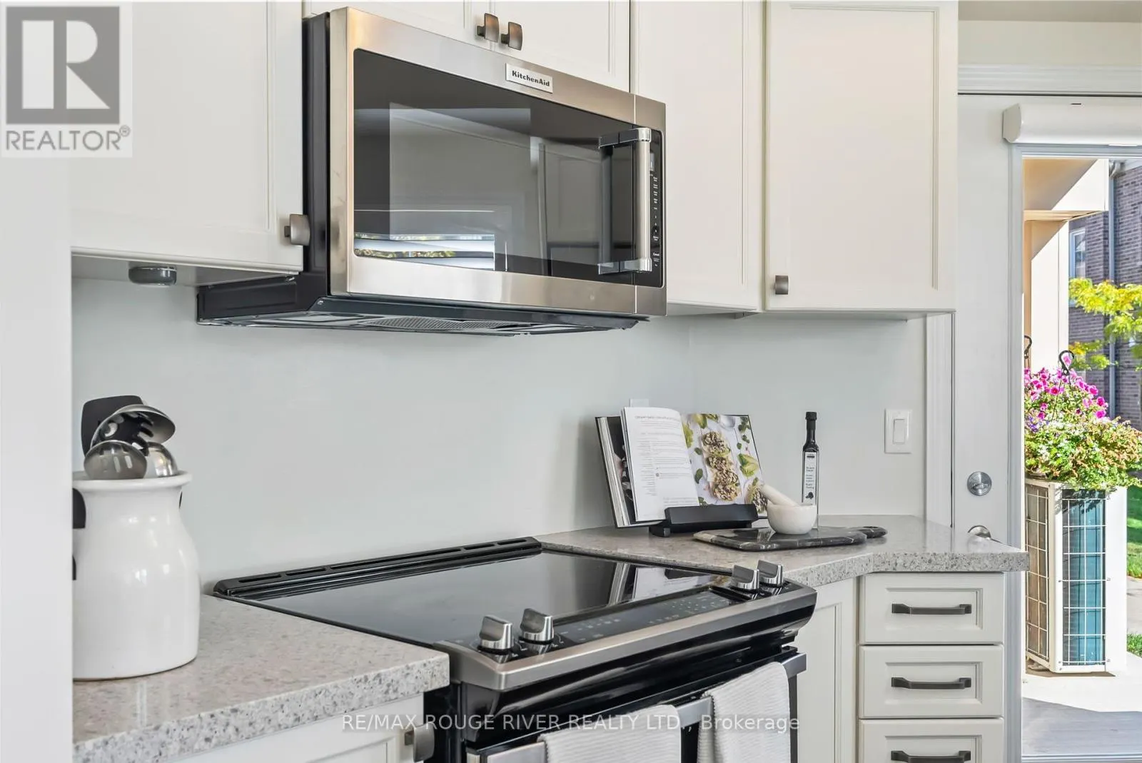 48 - 1430 GORD VINSON AVENUE, #48