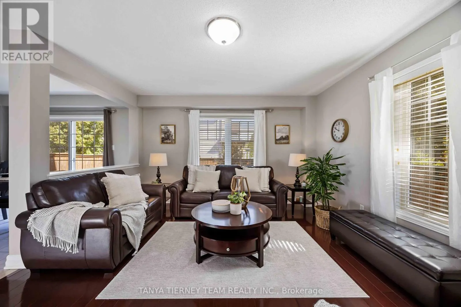 30 CLARIDGE CRESCENT