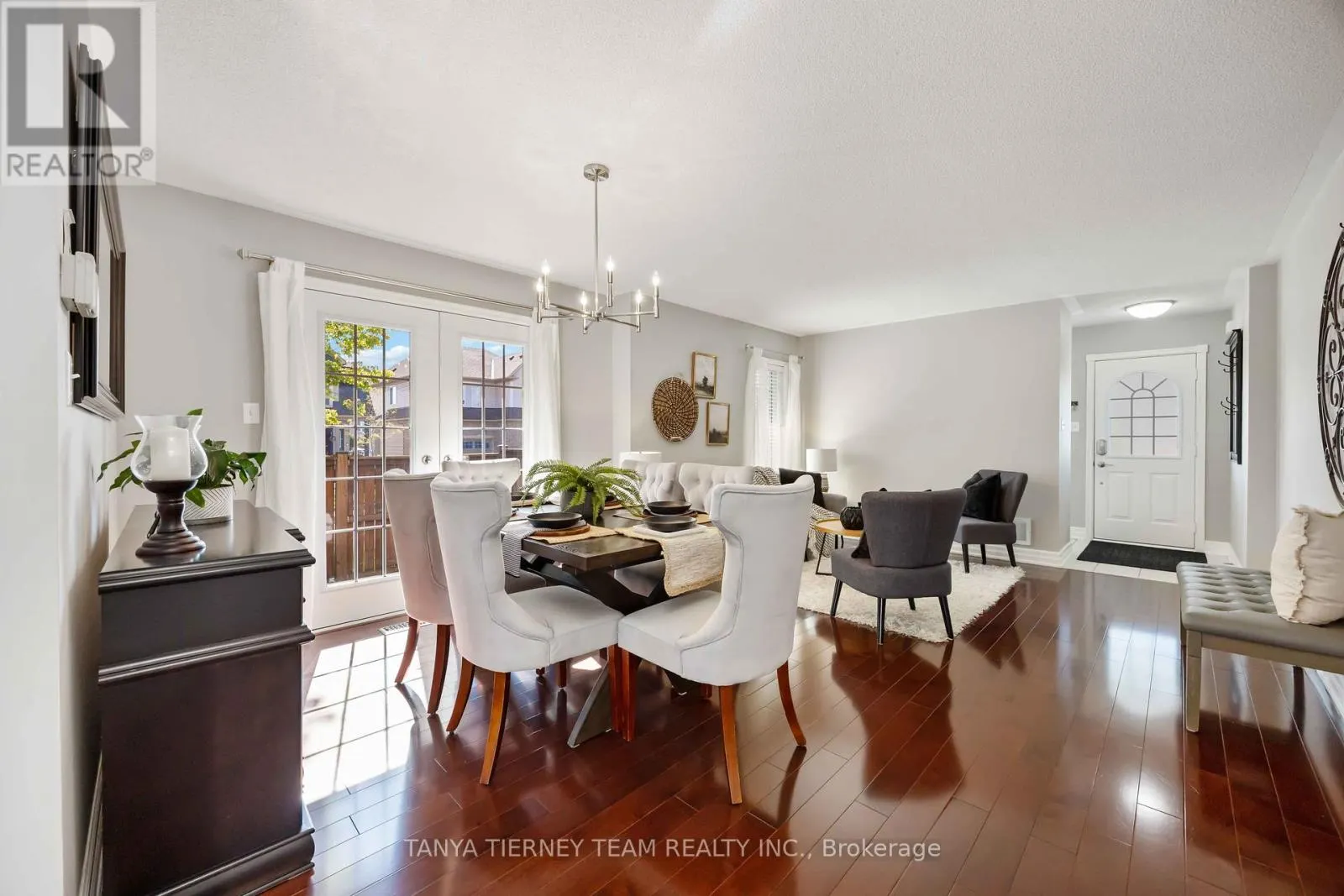 30 CLARIDGE CRESCENT