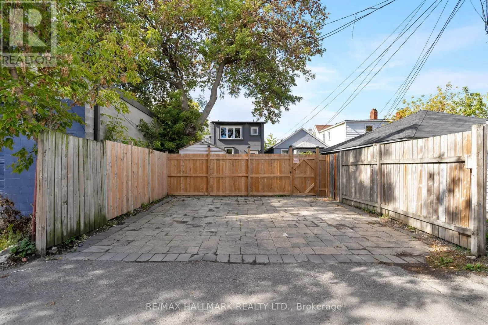 3 THYRA AVENUE