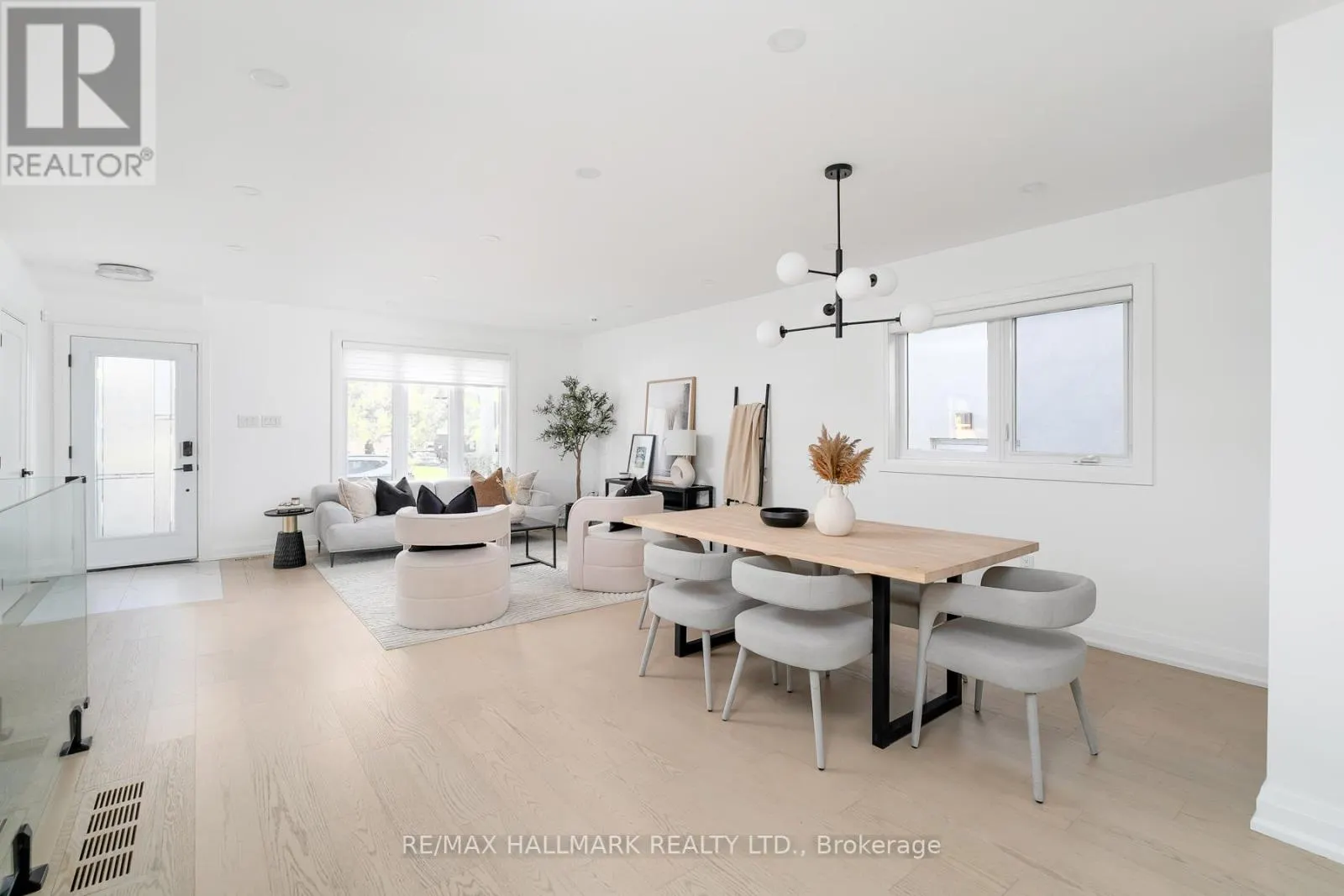 3 THYRA AVENUE