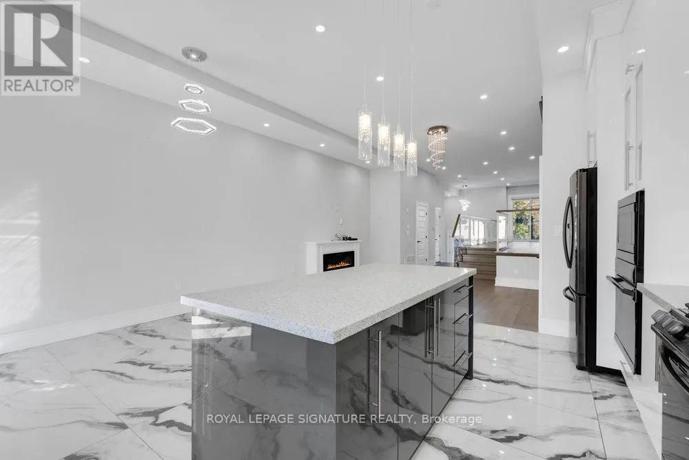 444 PHARMACY AVENUE