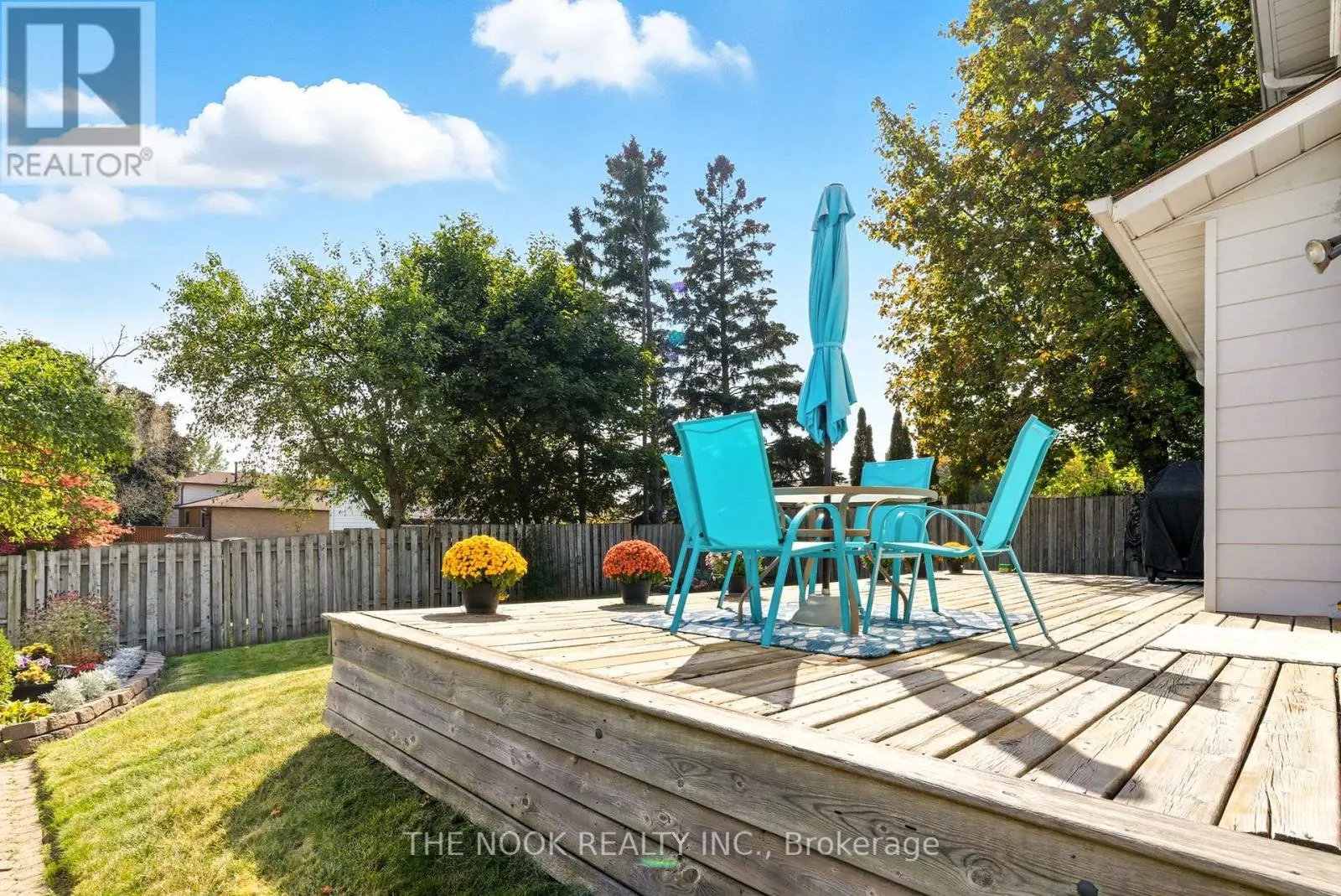 52 ROSALYNNE AVENUE