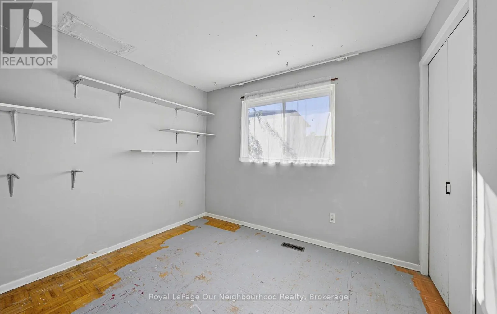 26 SLATER CRESCENT