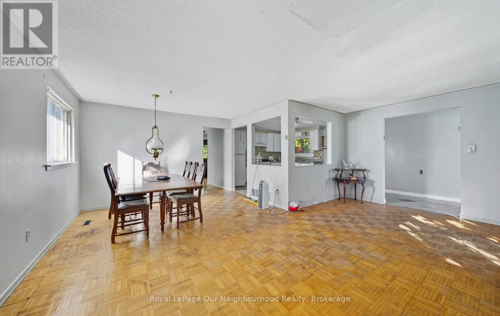 26 SLATER CRESCENT