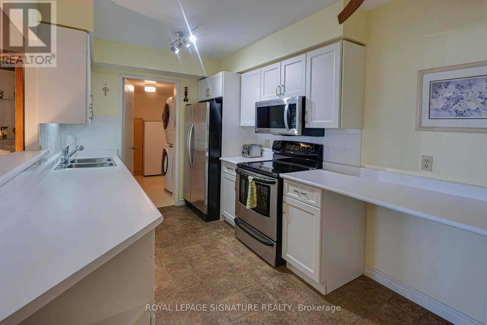 1419 - 1880 VALLEY FARM ROAD