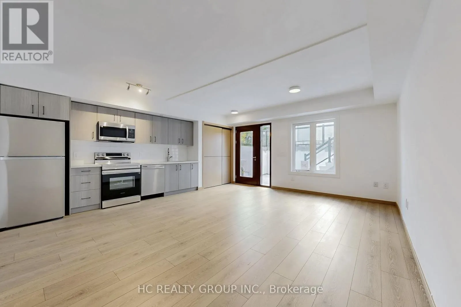 C3-101 - 3425 SHEPPARD AVENUE E