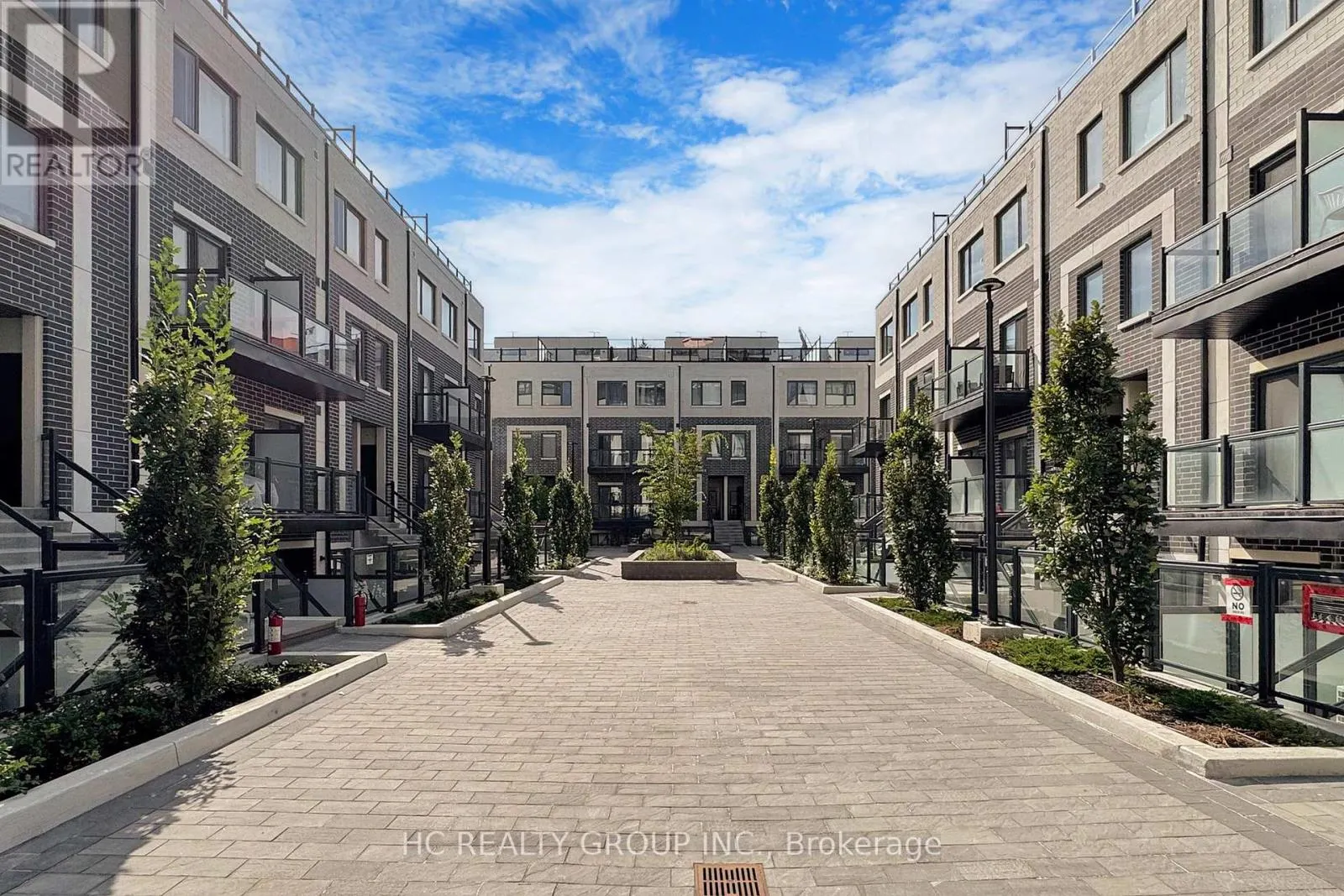 C3-101 - 3425 SHEPPARD AVENUE E