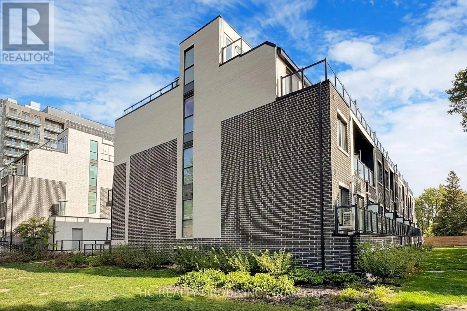 C3-101 - 3425 SHEPPARD AVENUE E