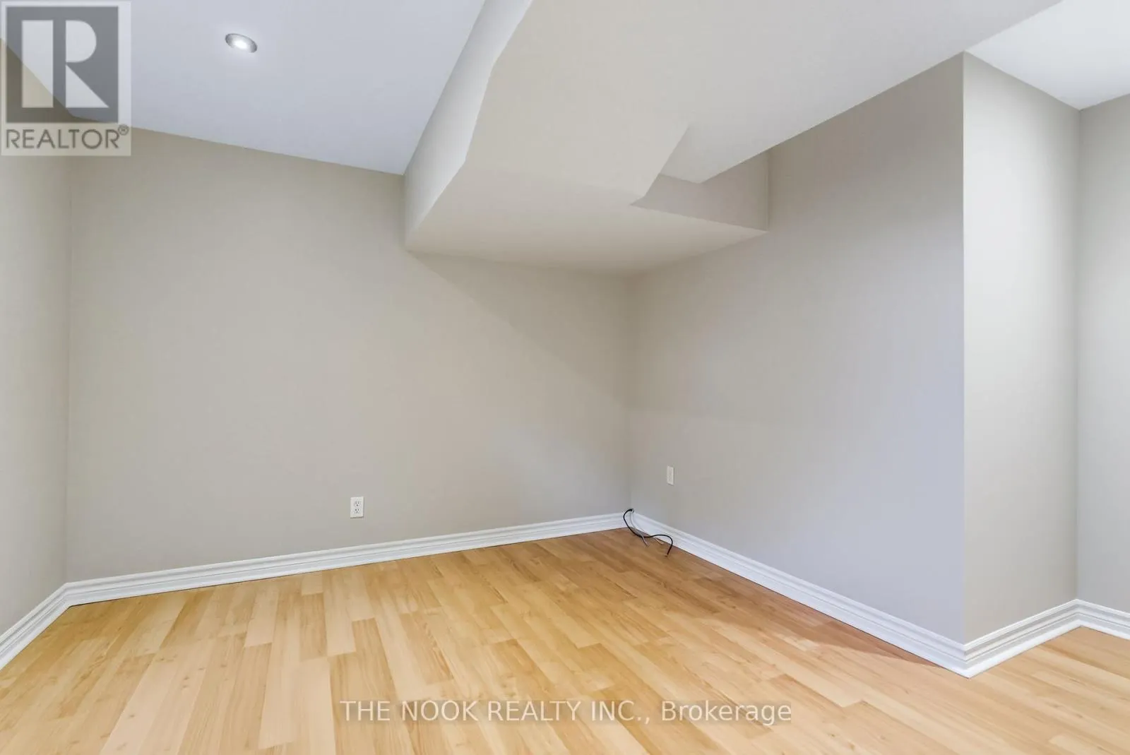 60 LANDERVILLE LANE
