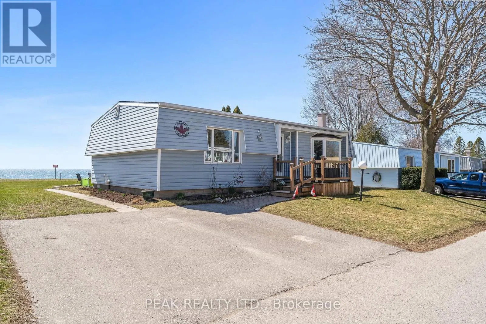 71 BLUFFS ROAD