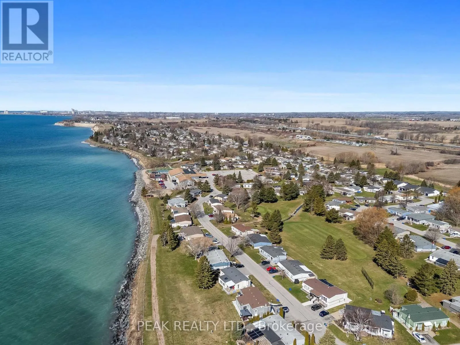 71 BLUFFS ROAD