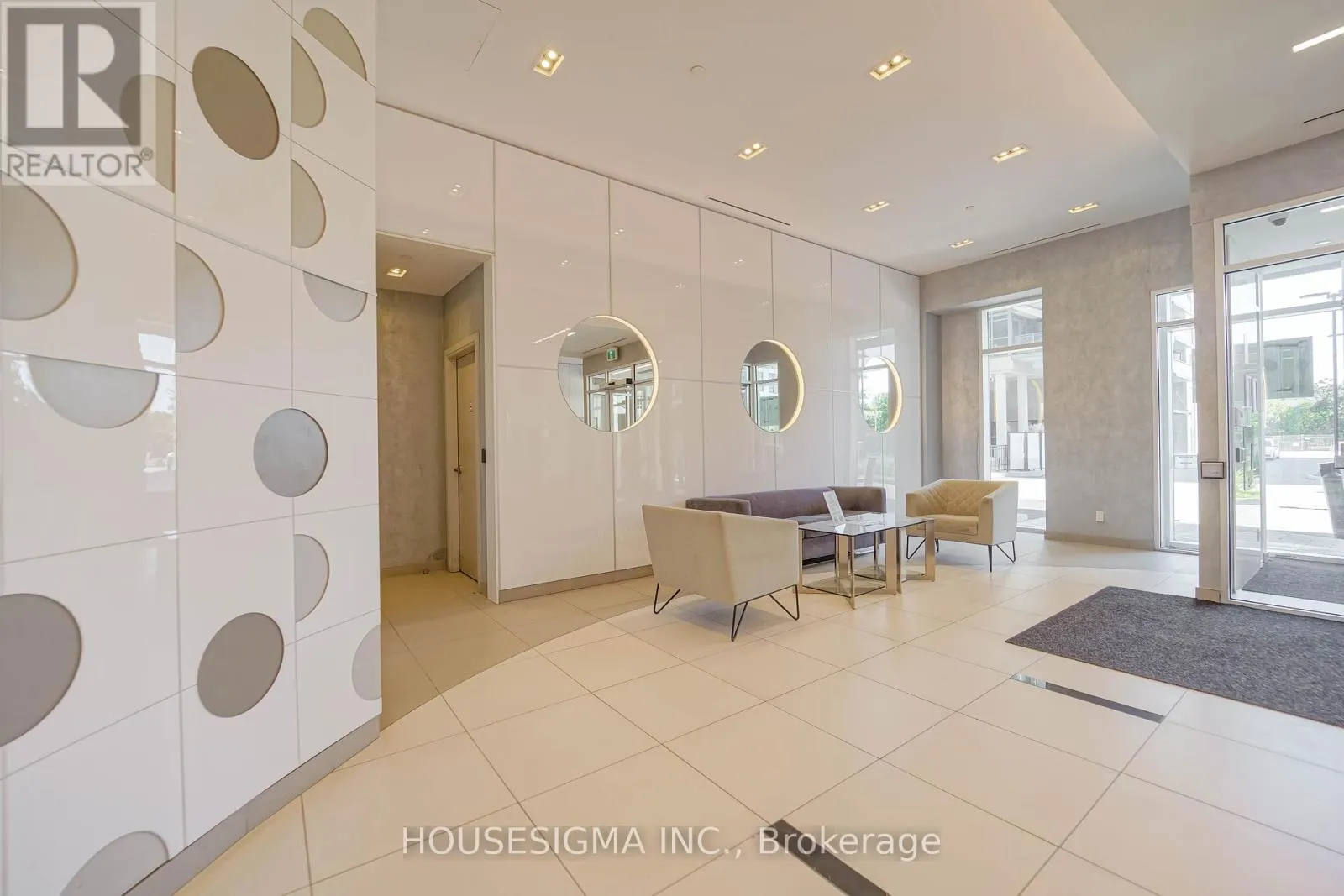 226 - 20 MEADOWGLEN PLACE