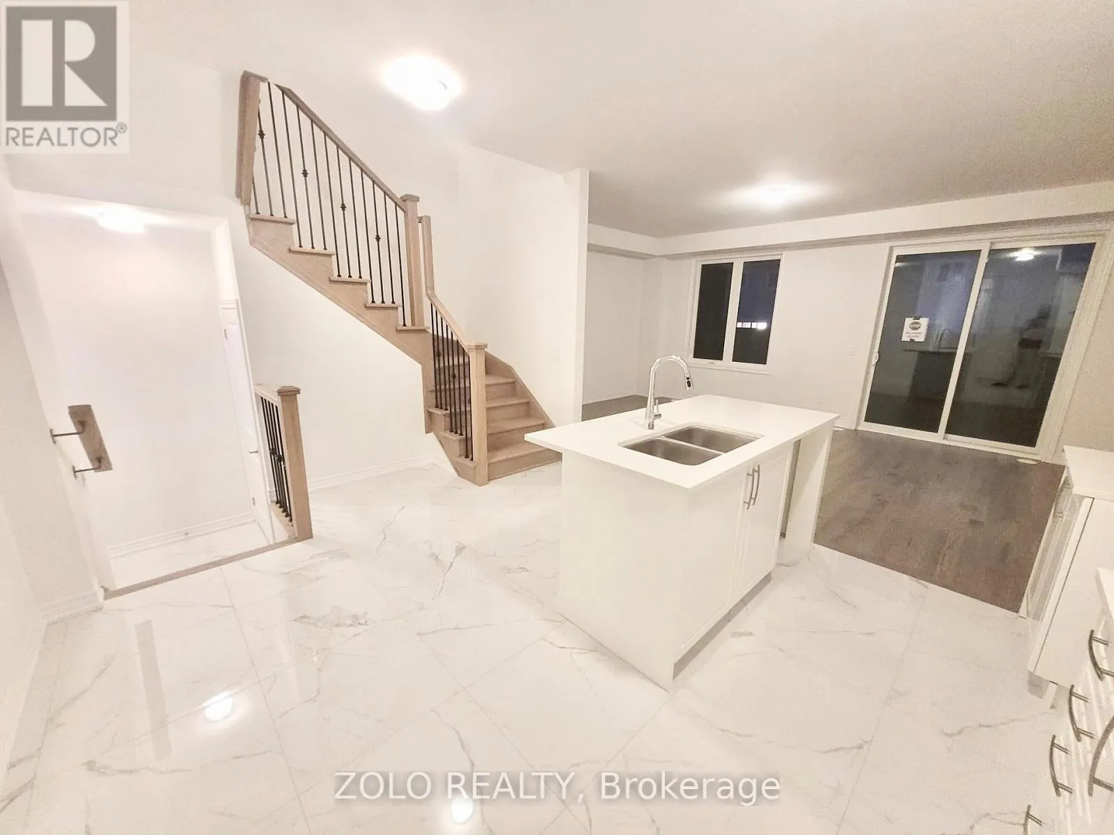 7 SORBARA WAY