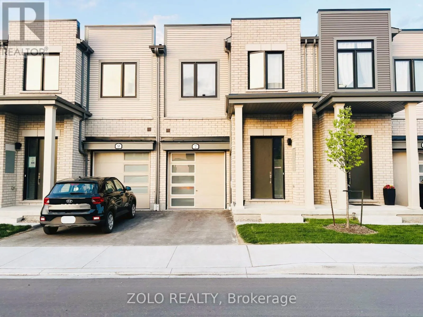 7 SORBARA WAY