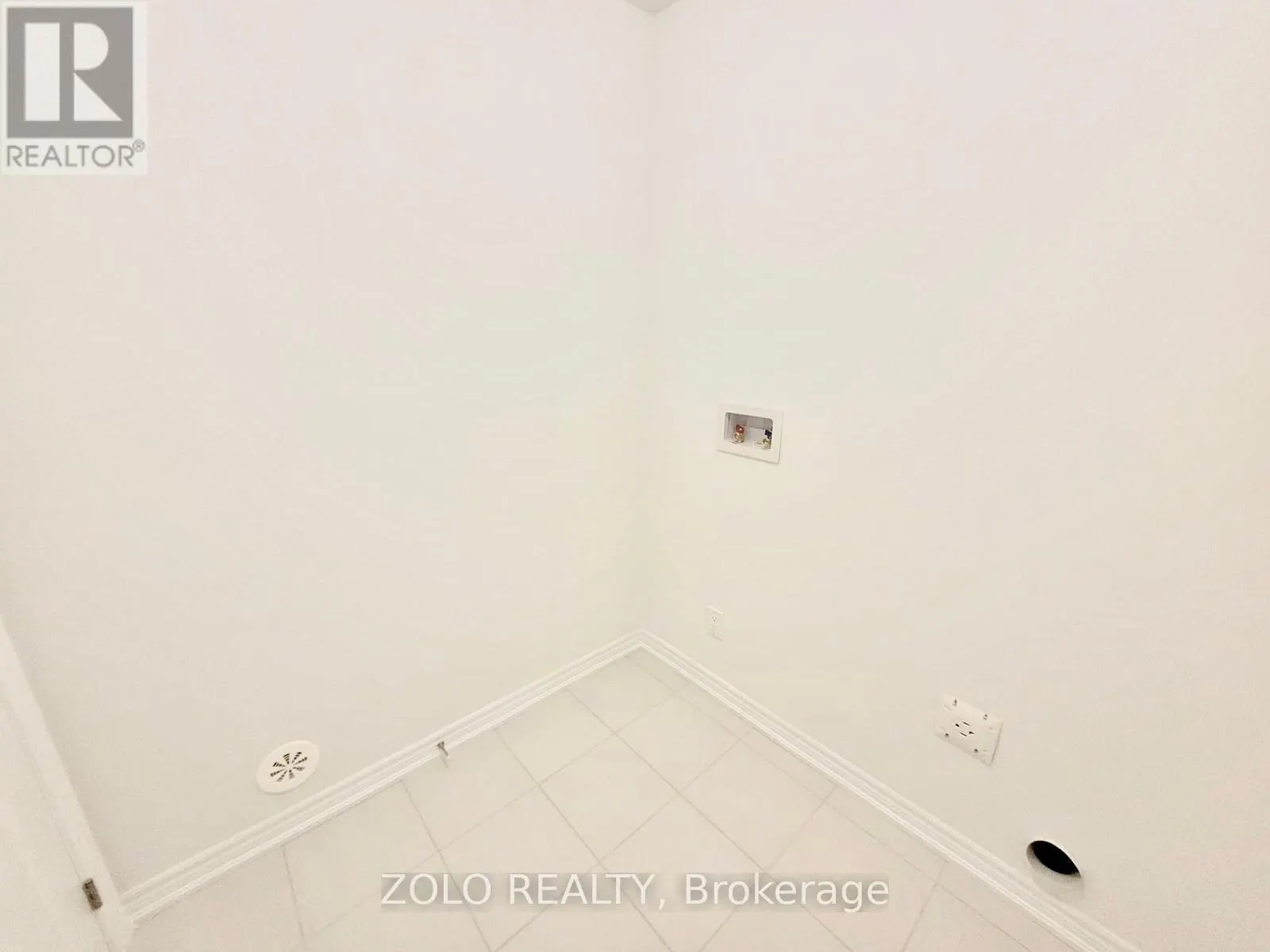 7 SORBARA WAY