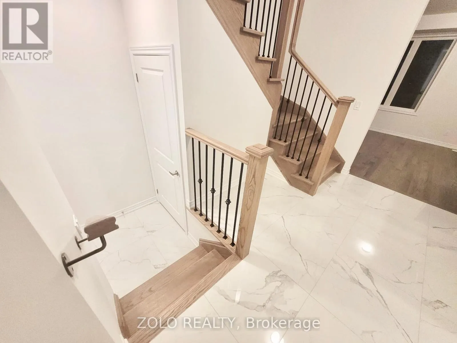 7 SORBARA WAY