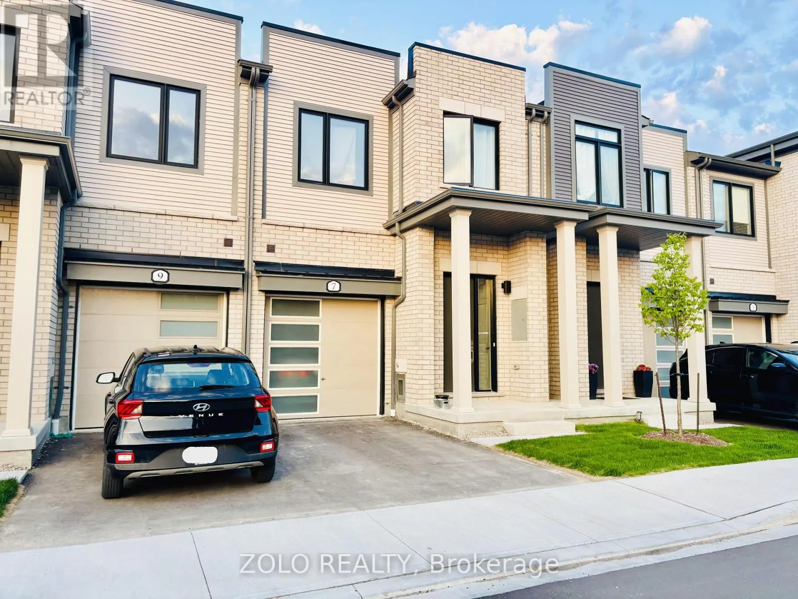 7 SORBARA WAY