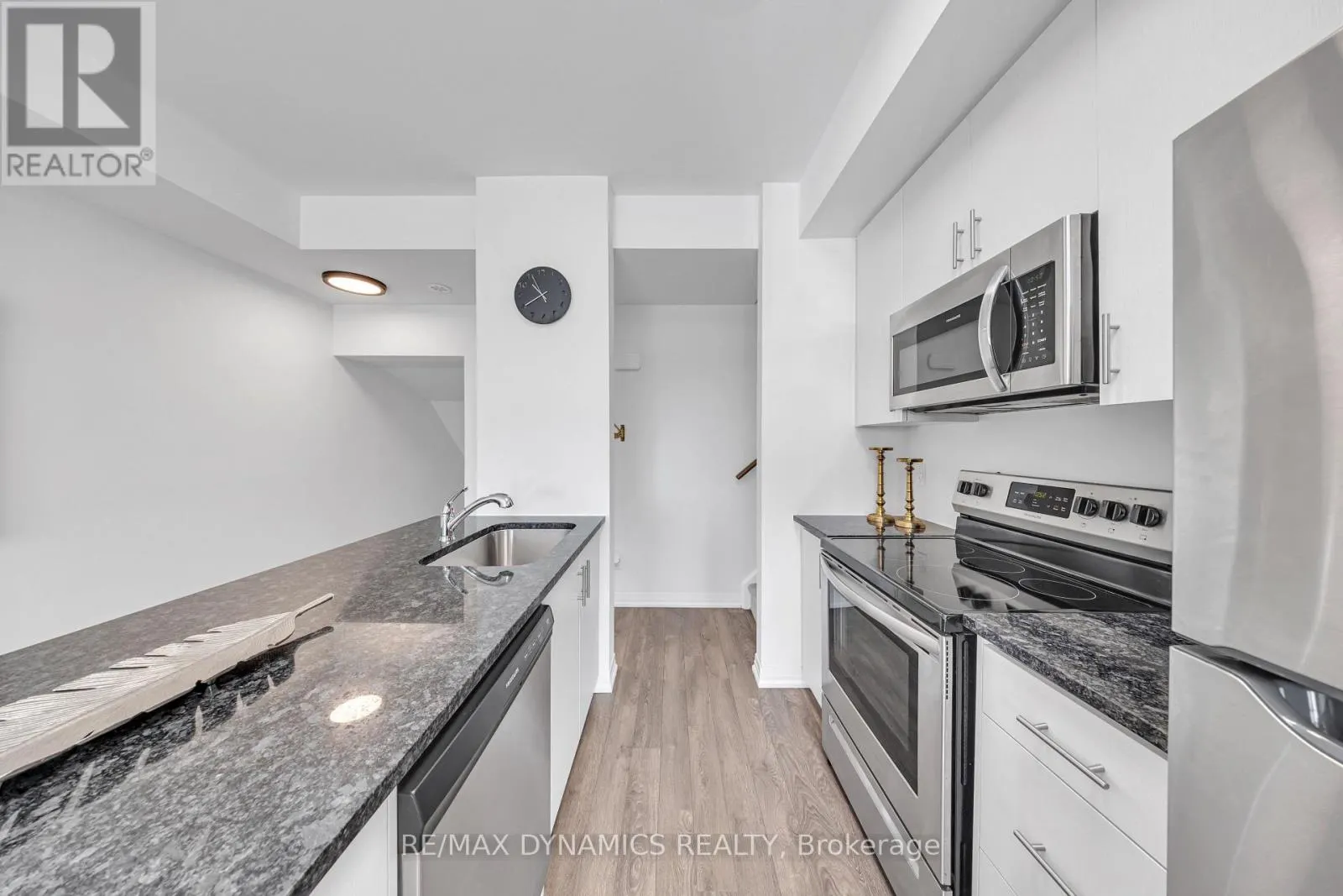 602 - 2635 WILLIAM JACKSON DRIVE