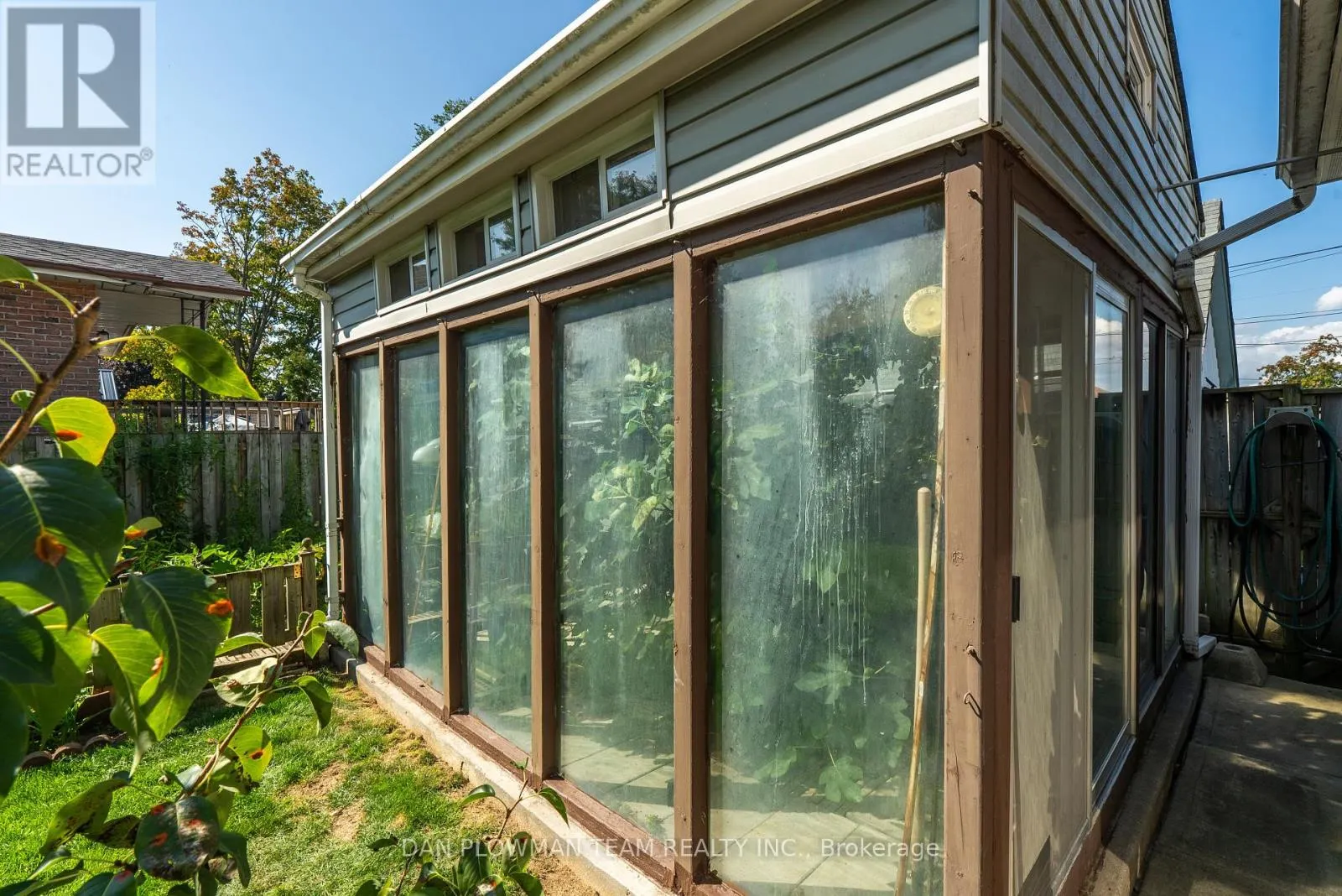 292 GIBBONS STREET