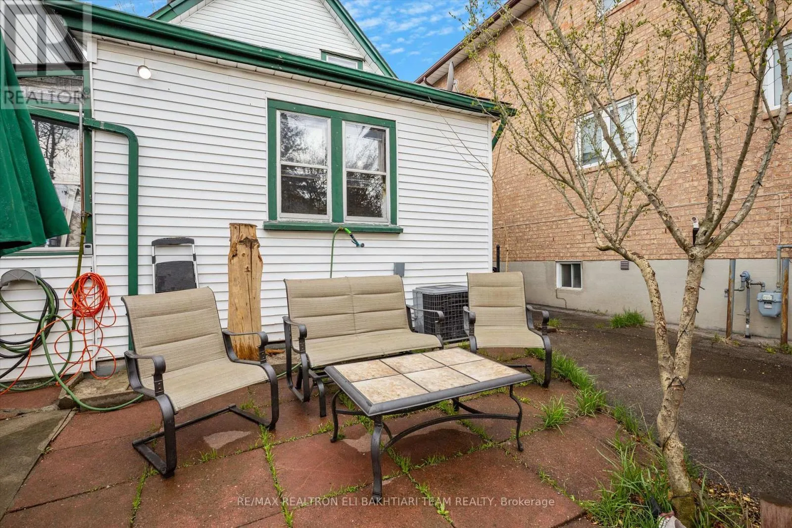 43 KING EDWARD AVENUE