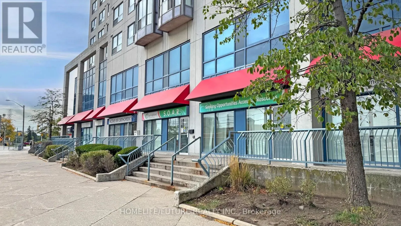1506 - 1470 MIDLAND AVENUE