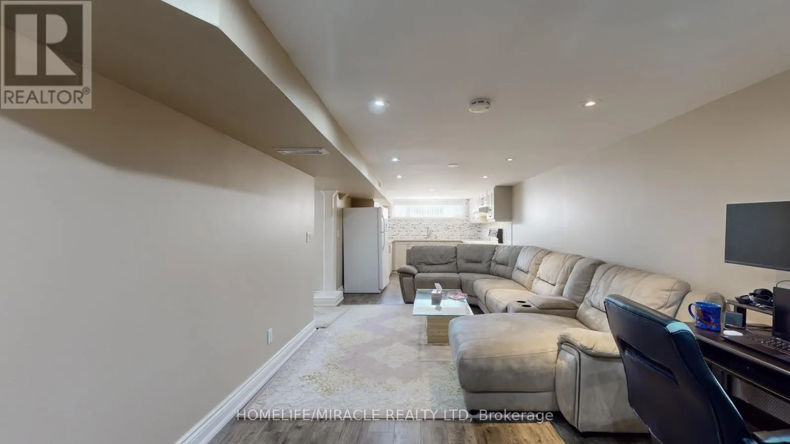 48 FREY CRESCENT