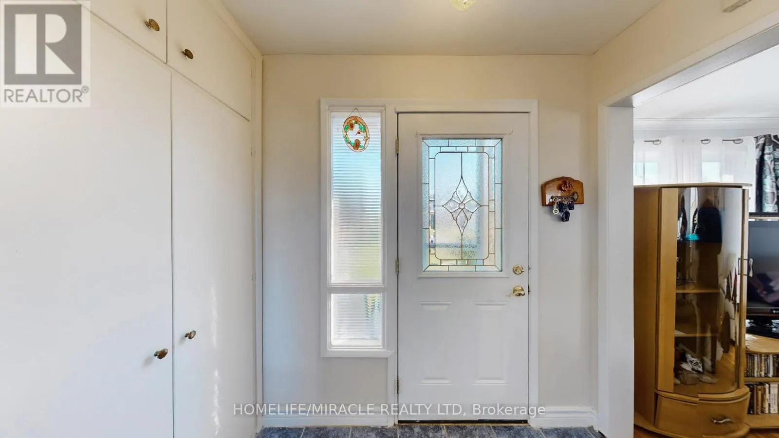 48 FREY CRESCENT