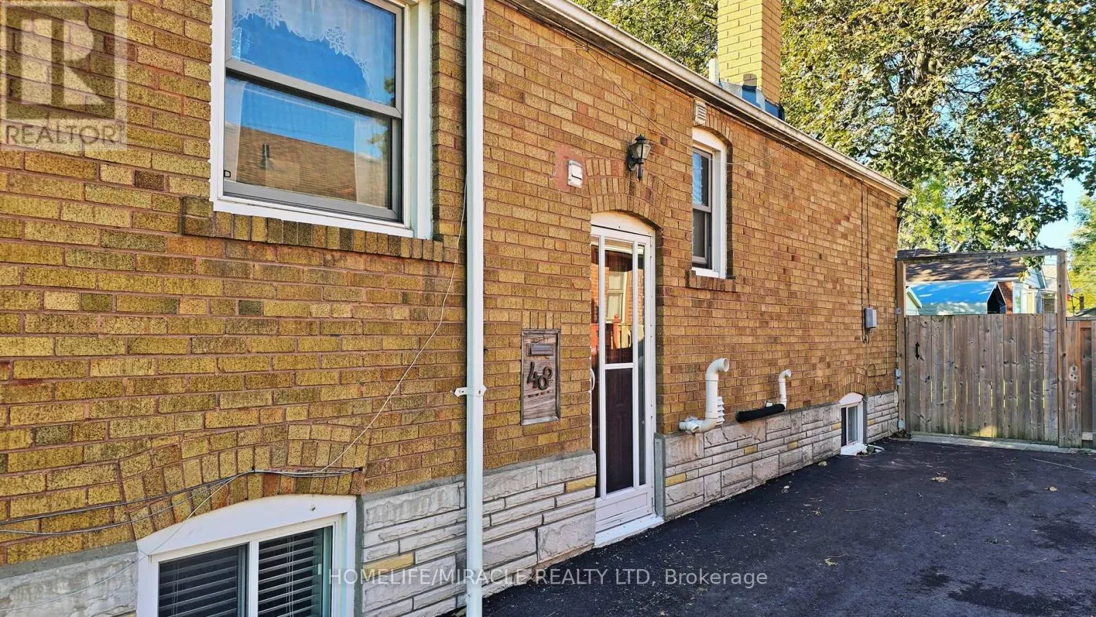 48 FREY CRESCENT