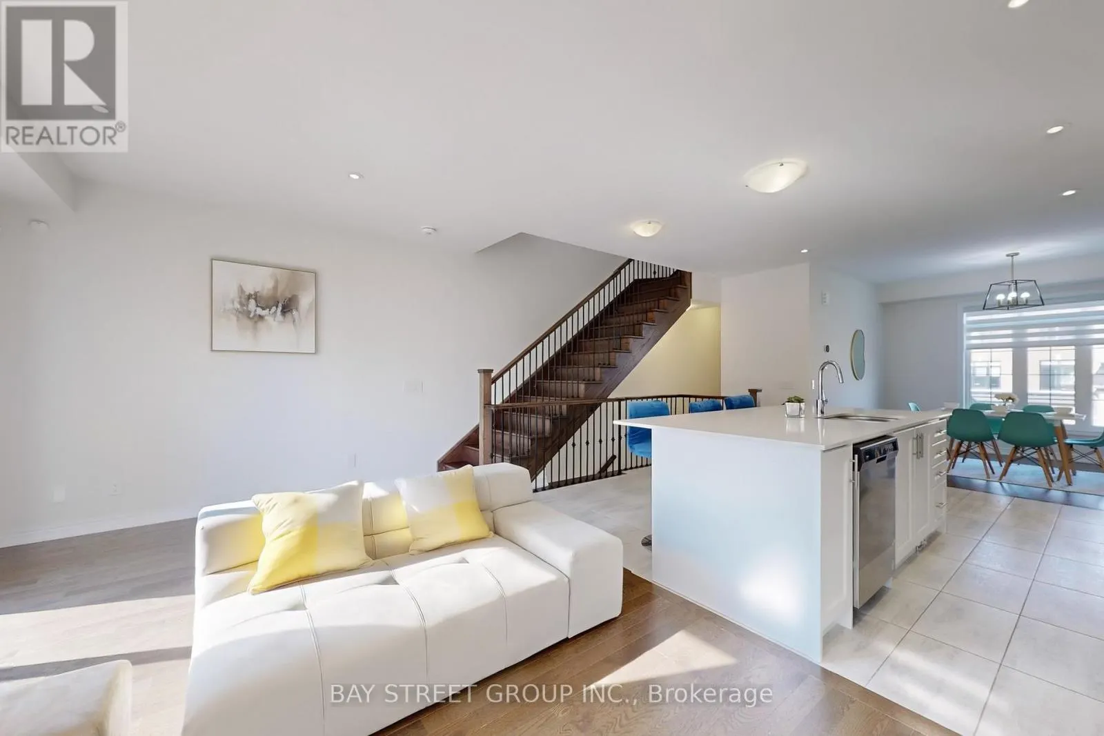 20 MORRISON CRESCENT
