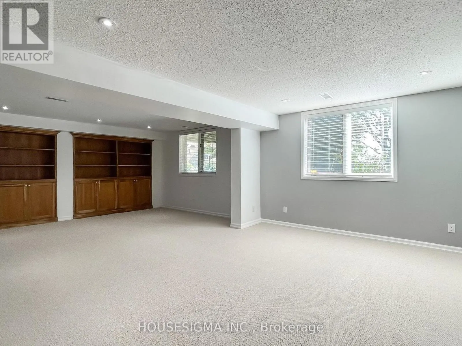 952 PEGGOTY CIRCLE