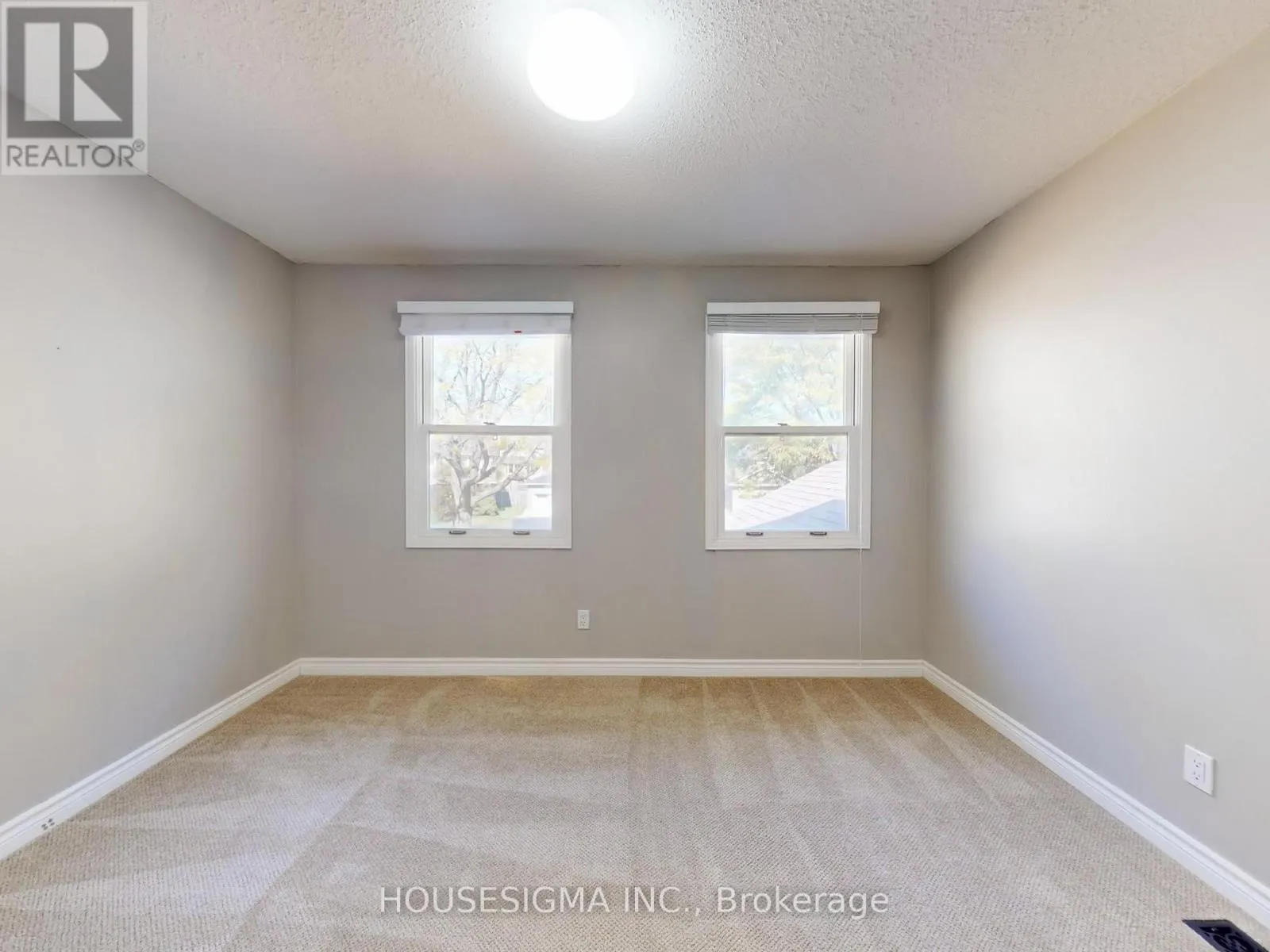 952 PEGGOTY CIRCLE
