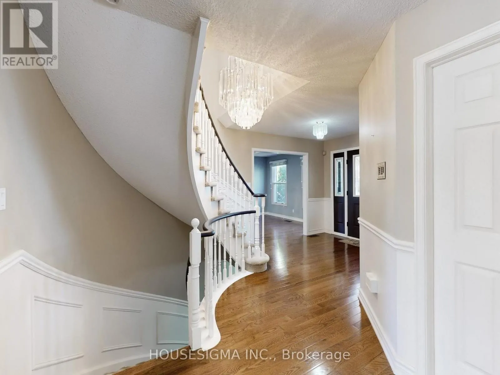 952 PEGGOTY CIRCLE