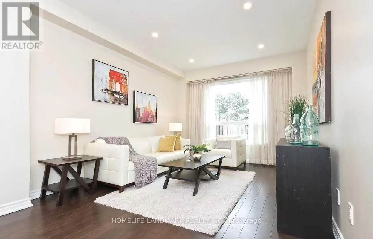 81 HAWKSHEAD CRESCENT