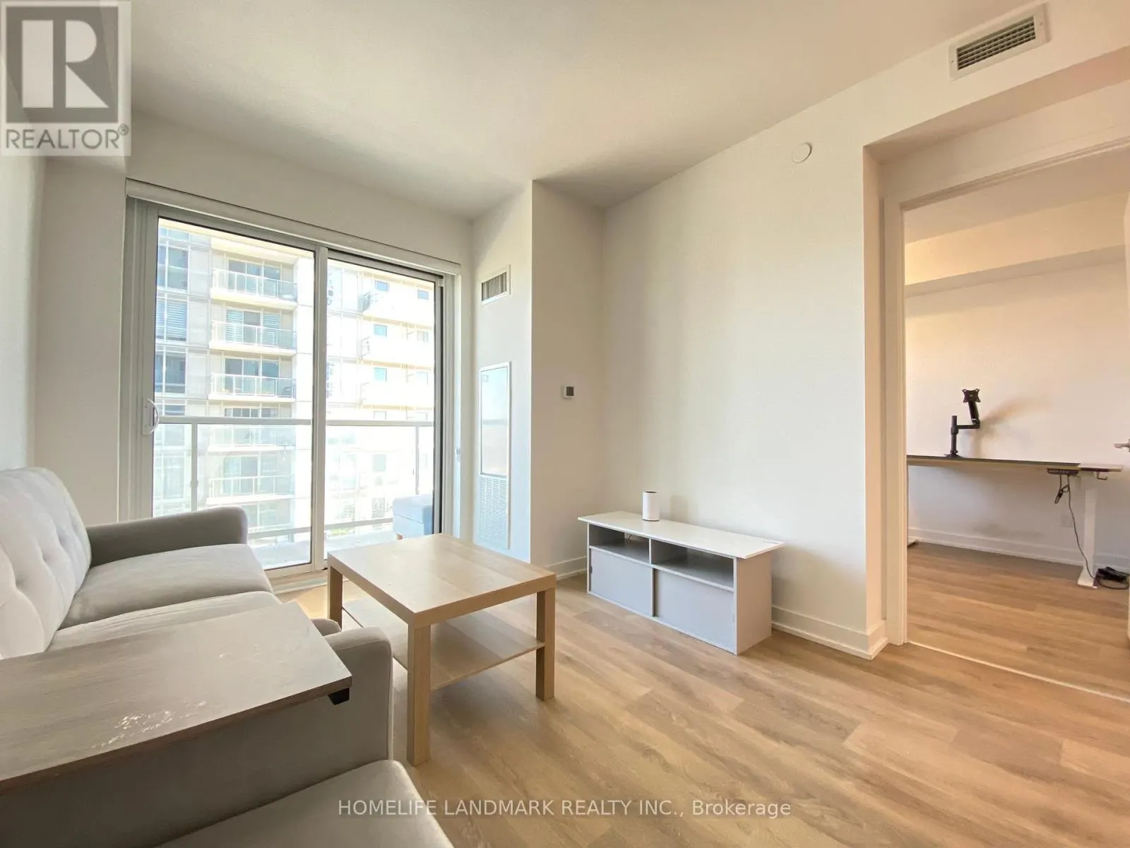2323 - 2031 KENNEDY ROAD