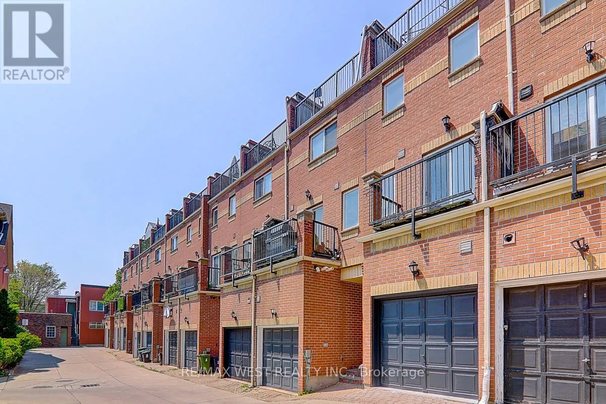 20 AZZARELLO LANE