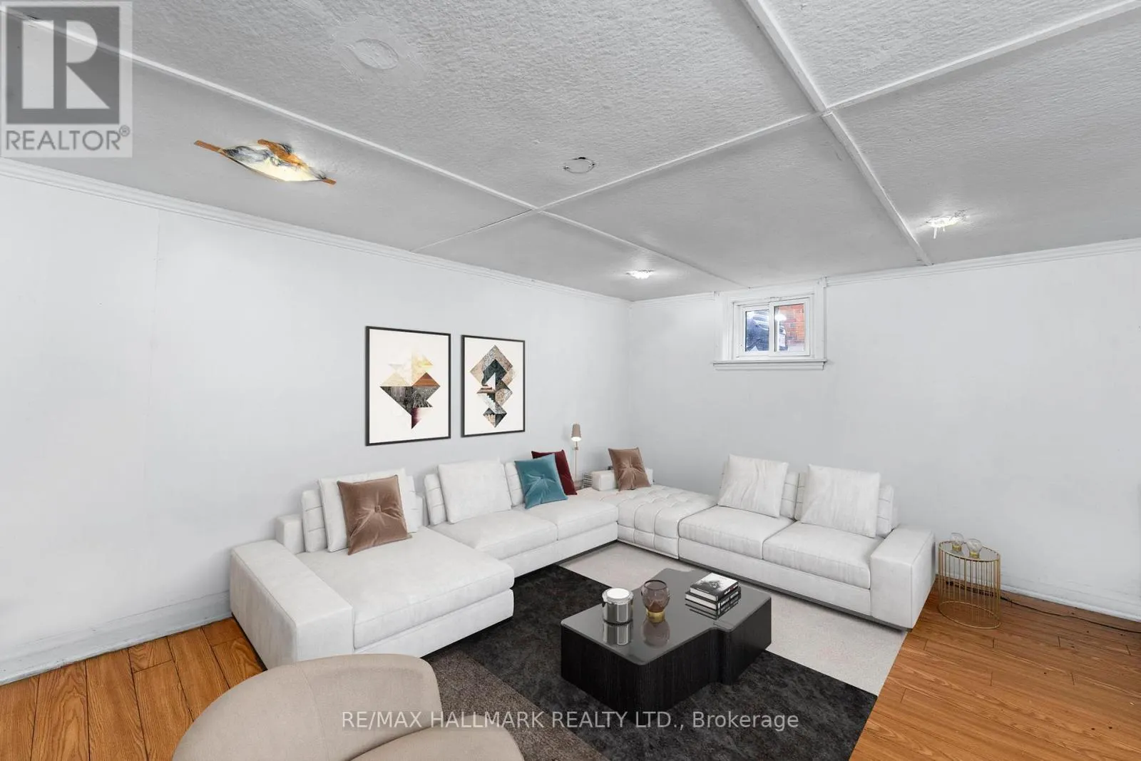 21 PLAXTON DRIVE